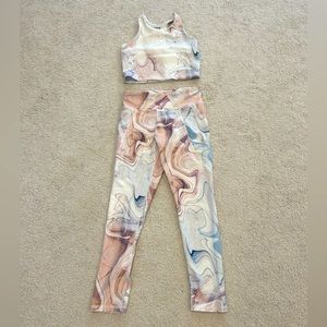 Old Navy workout set - 10/12